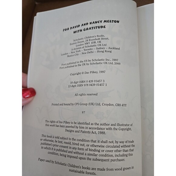 The Adventures of Captain Underpants - Paperback By Pilkey, Dav -VERY GOOD 21pgs - Picture 4 of 5